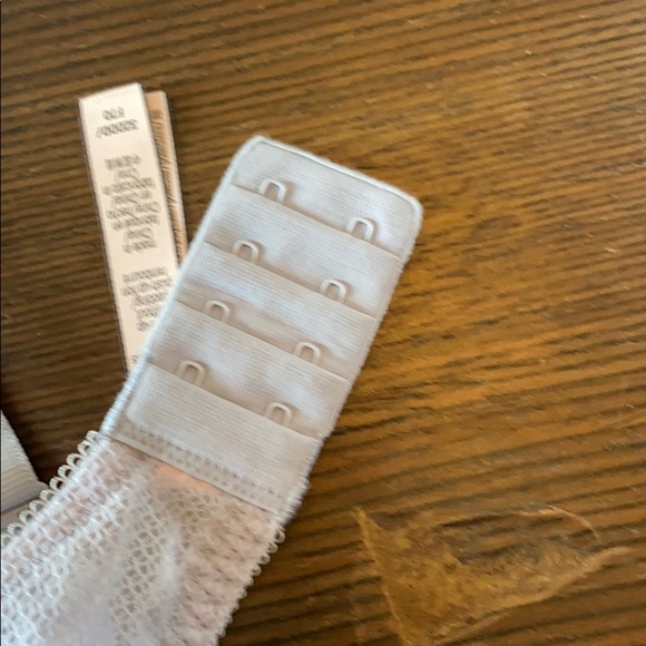 Bra - Picture 3 of 4